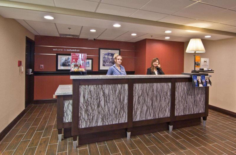 בית מלון כפרי Hampton Inn Columbus South