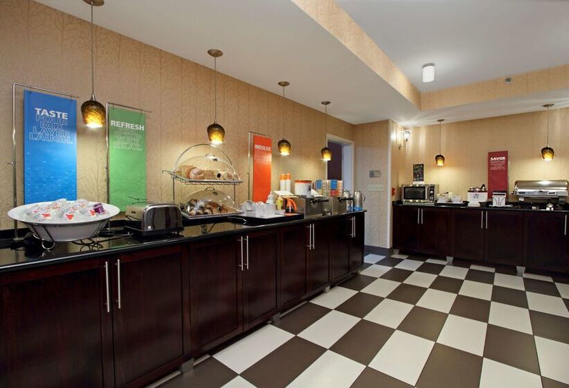 Отель Hampton Inn Columbusairport