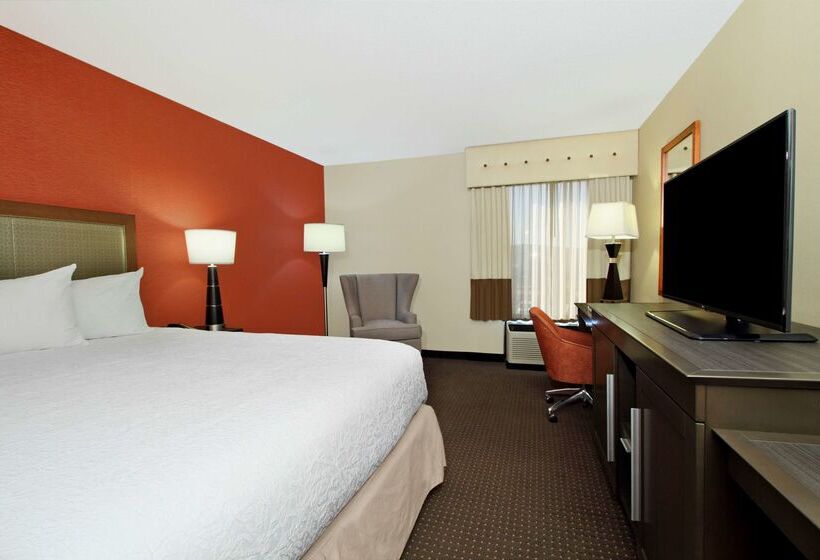 Отель Hampton Inn Columbusairport