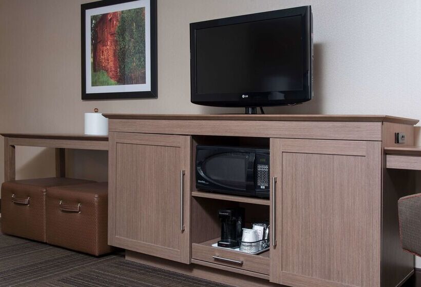 فندق Hampton Inn Columbus/taylorsville/edinburgh