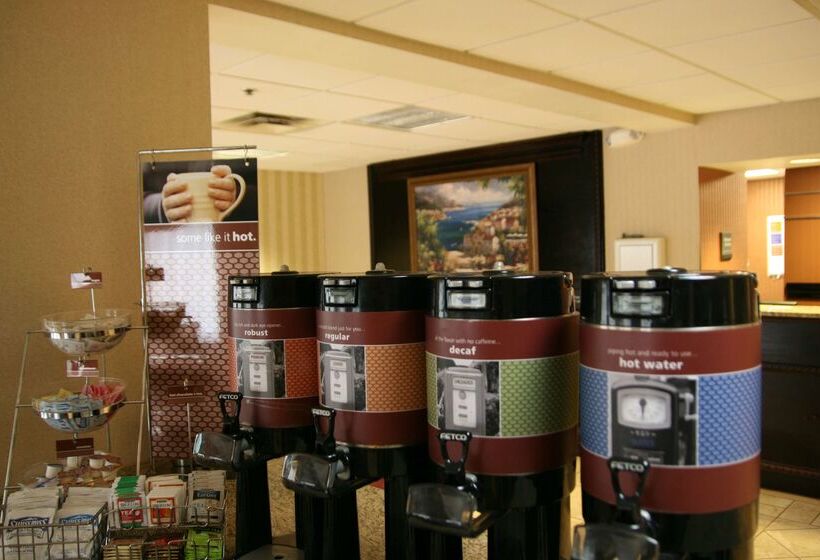 فندق Hampton Inn Commerce