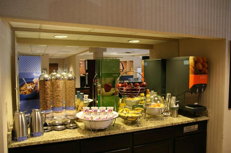 فندق Hampton Inn Commerce