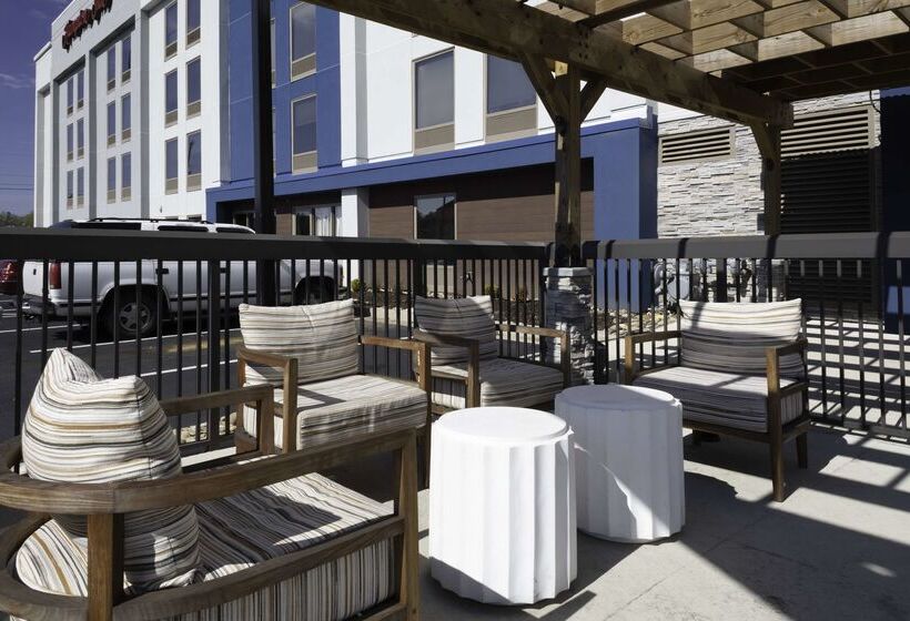 فندق Hampton Inn Conyers