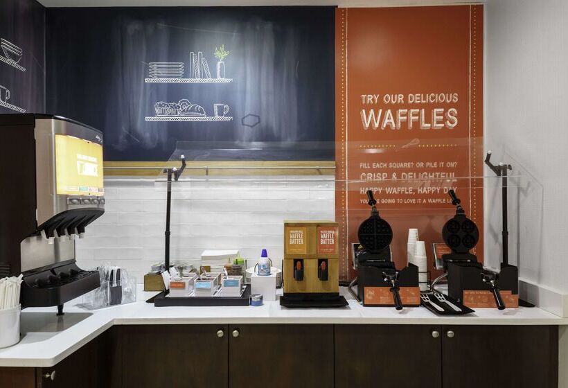 فندق Hampton Inn Conyers