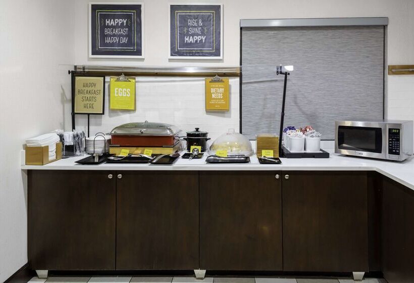 فندق Hampton Inn Conyers