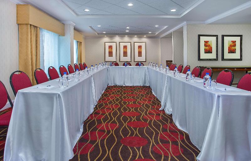 فندق Hampton Inn Conyers