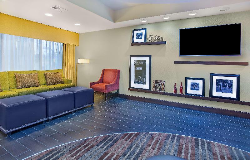 فندق Hampton Inn Conyers