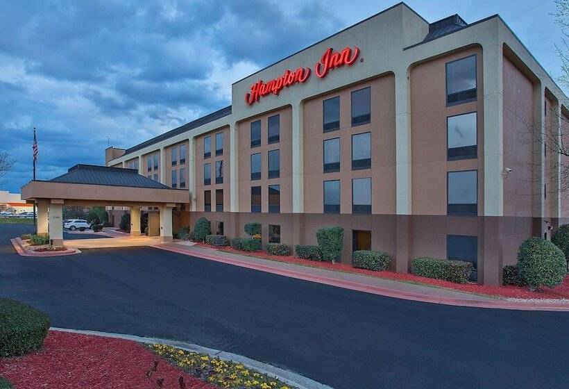 فندق Hampton Inn Conyers
