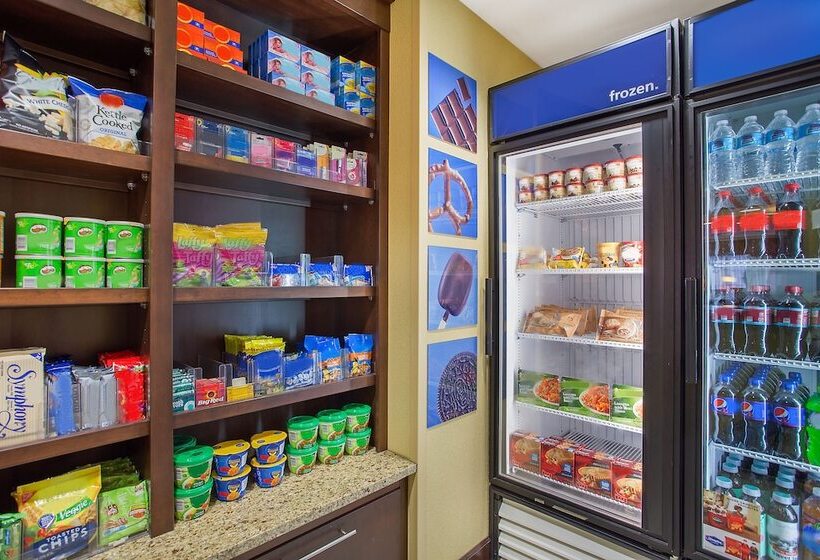 فندق Hampton Inn Conyers