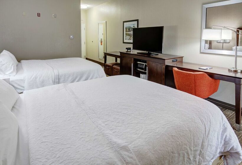 فندق Hampton Inn Corinth