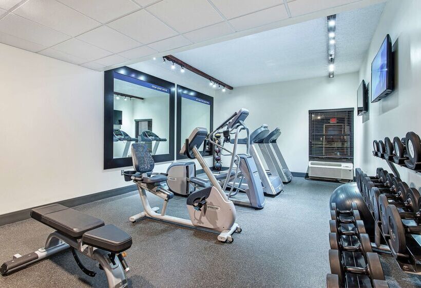 בית מלון כפרי Hampton Inn Cullman