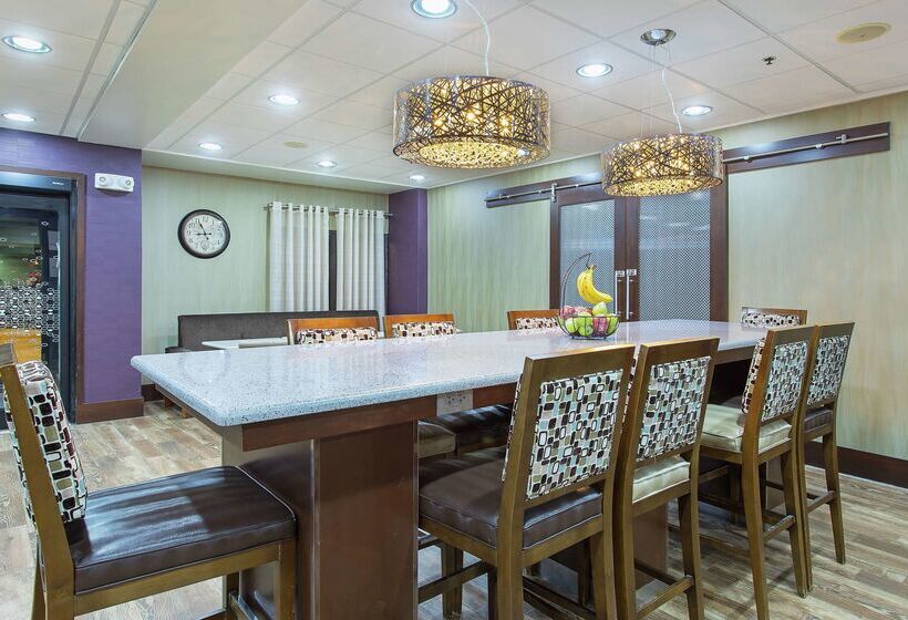 בית מלון כפרי Hampton Inn Cullman