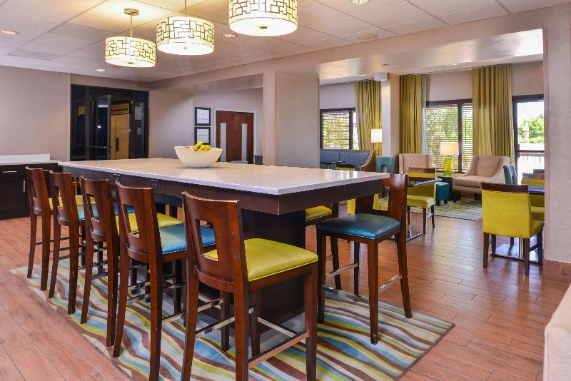 ホテル Hampton Inn Decatur