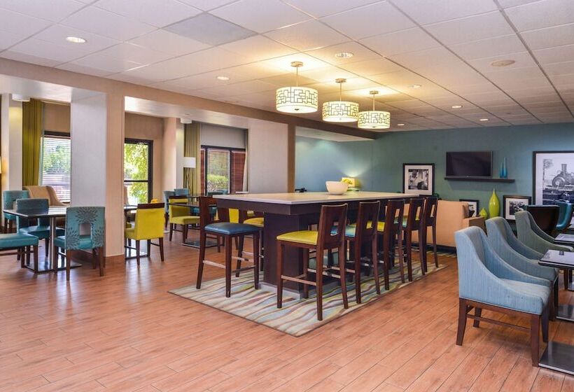 ホテル Hampton Inn Decatur