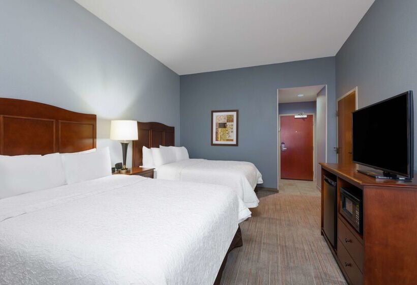 호텔 Hampton Inn Denverinternational Airport