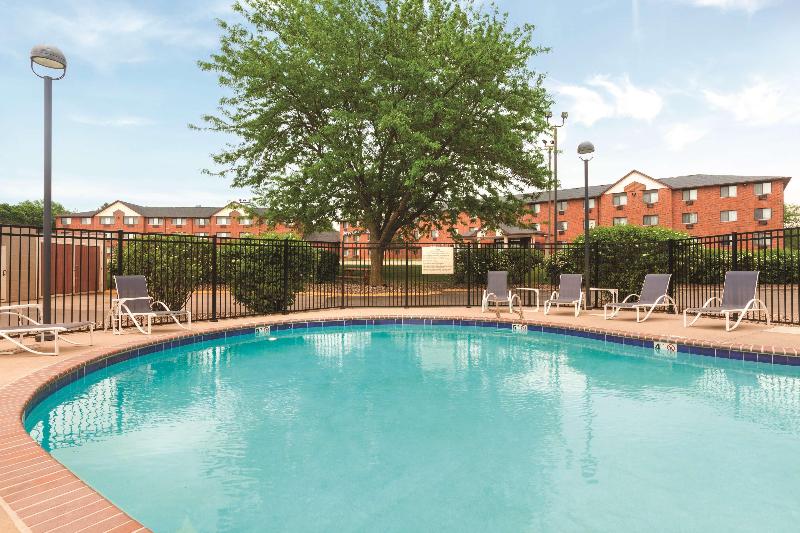 هتل Hampton Inn Des Moinesairport