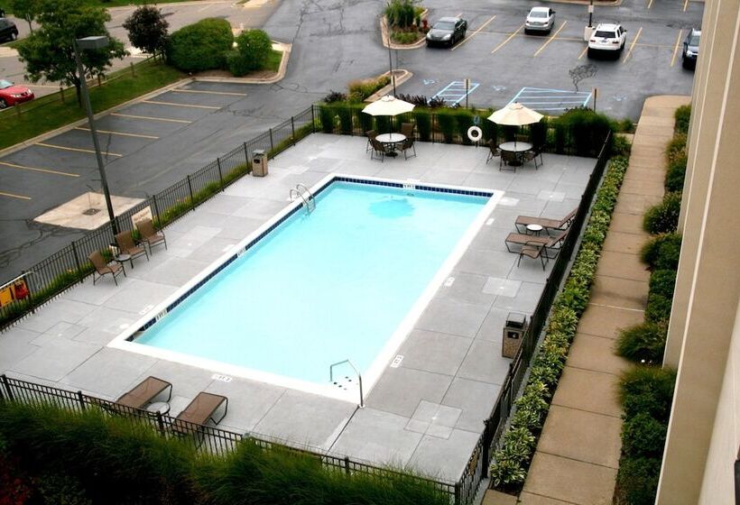 호텔 Hampton Inn Detroit/northville