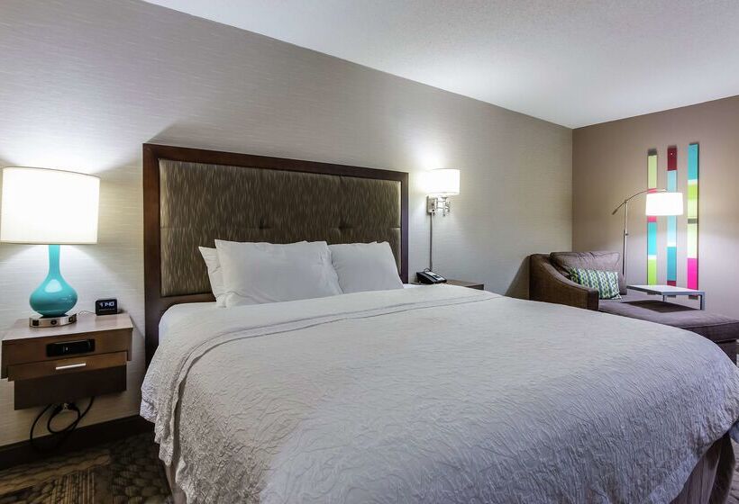 ホテル Hampton Inn Dickson