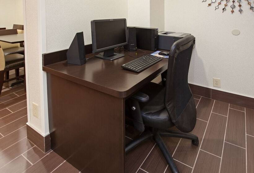 ホテル Hampton Inn Dickson