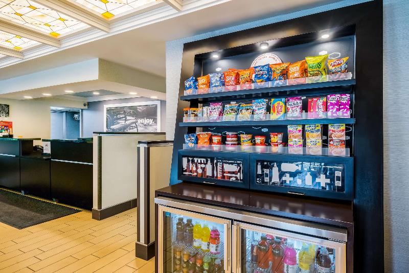 Отель Hampton Inn Dover