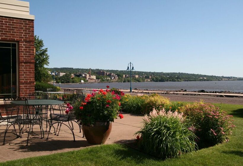 בית מלון כפרי Hampton Inn Duluth Canal Park