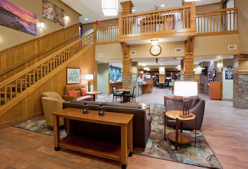 בית מלון כפרי Hampton Inn Duluth Canal Park