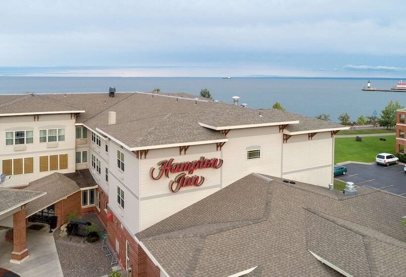 בית מלון כפרי Hampton Inn Duluth Canal Park