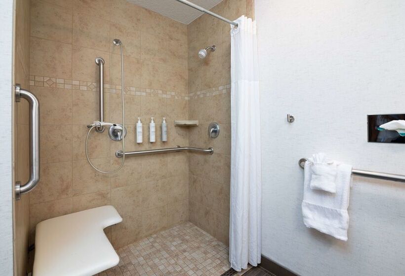 هتل Hampton Inn Durango