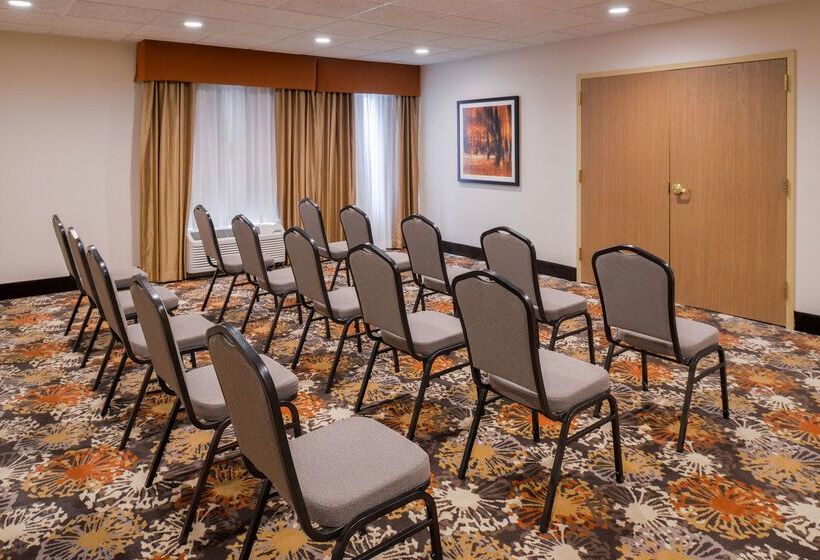 ホテル Hampton Inn Elkhart In