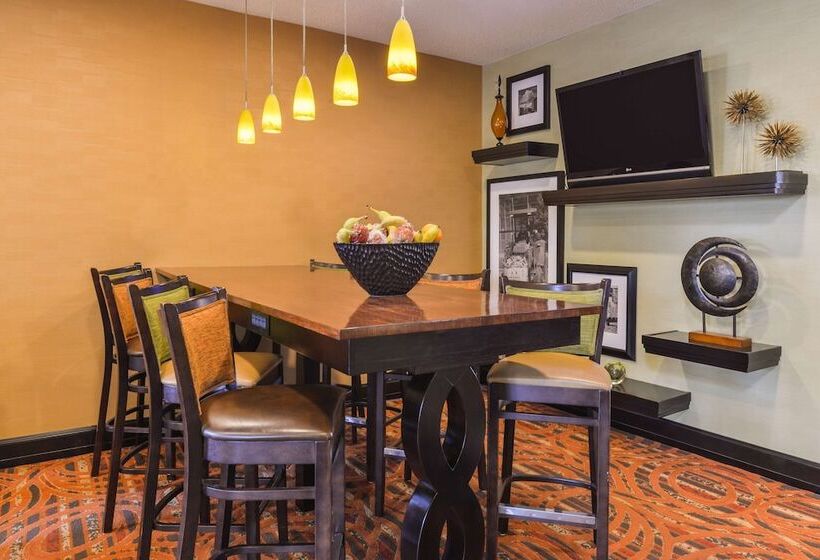 ホテル Hampton Inn Elkhart In