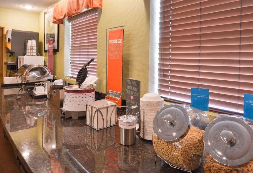 ホテル Hampton Inn Elkhart In