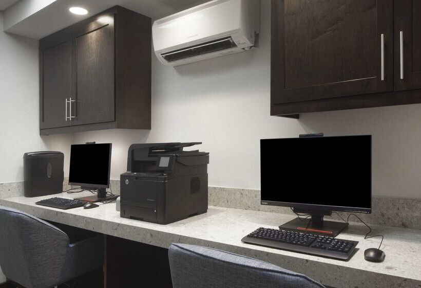 فندق Hampton Inn Evansville