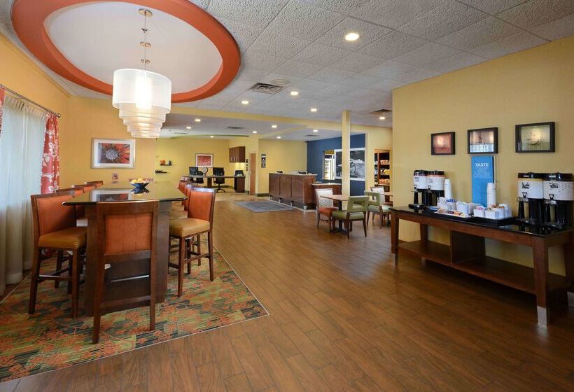 ホテル Hampton Inn Fayetteville Fort Liberty