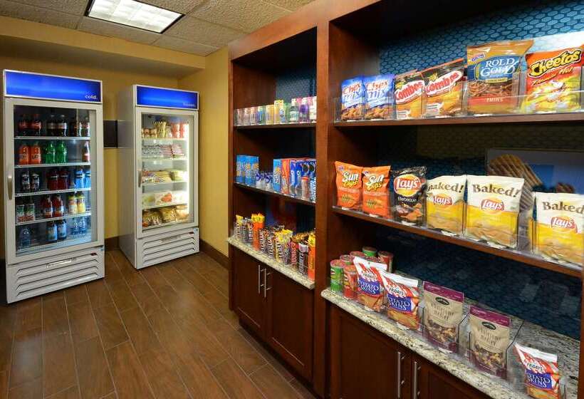 ホテル Hampton Inn Fayetteville Fort Liberty