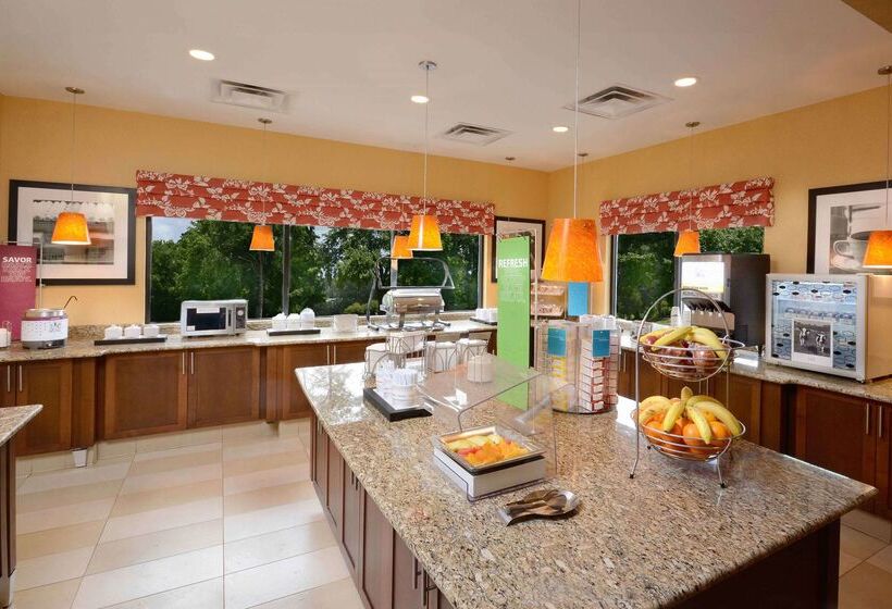 ホテル Hampton Inn Fayetteville Fort Liberty