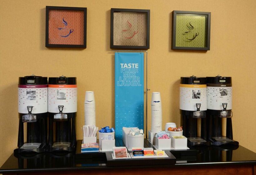 ホテル Hampton Inn Fayetteville Fort Liberty