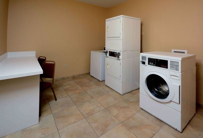 ホテル Hampton Inn Fayetteville Fort Liberty