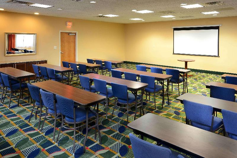 ホテル Hampton Inn Fayetteville Fort Liberty