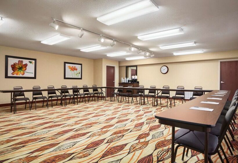 فندق Hampton Inn Forrest City