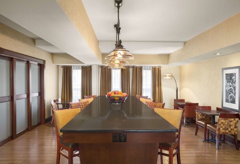 فندق Hampton Inn Forrest City