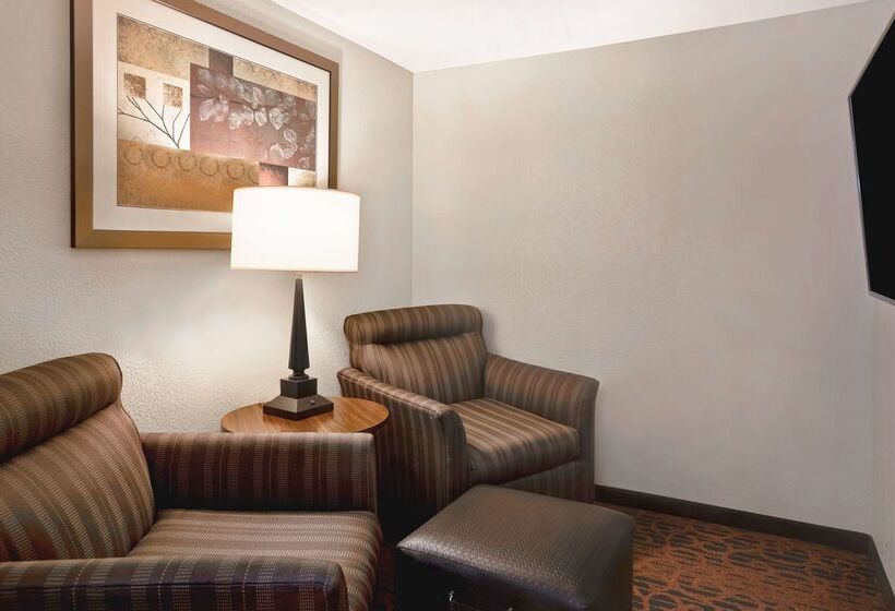 هتل Hampton Inn Ft. Wayne Southwest