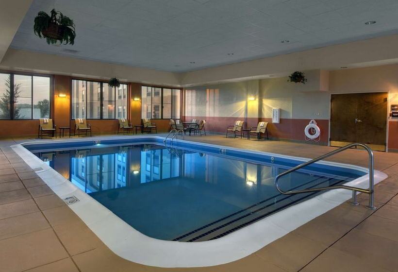 هتل Hampton Inn Ft. Wayne Southwest