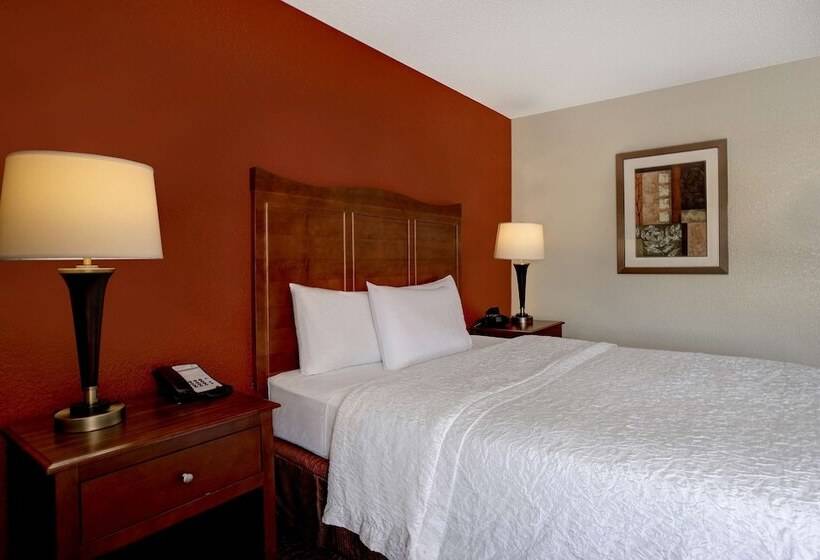 هتل Hampton Inn Ft. Wayne Southwest