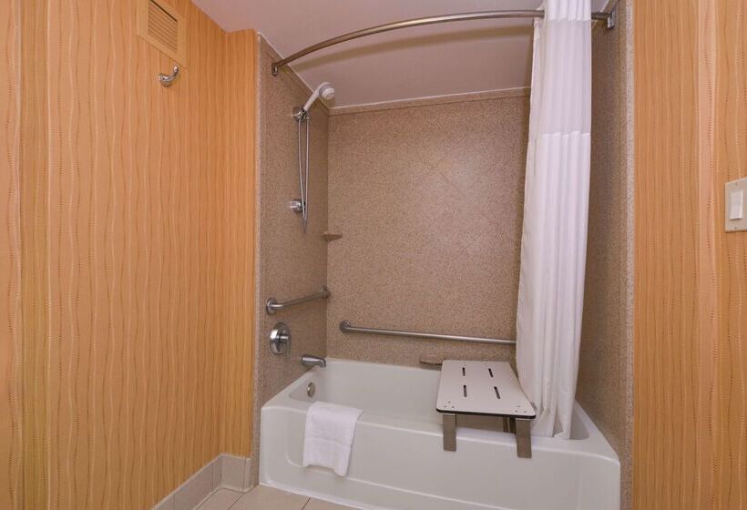 فندق Hampton Inn Frederick