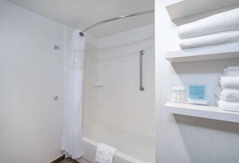 호텔 Hampton Inn Frostburg
