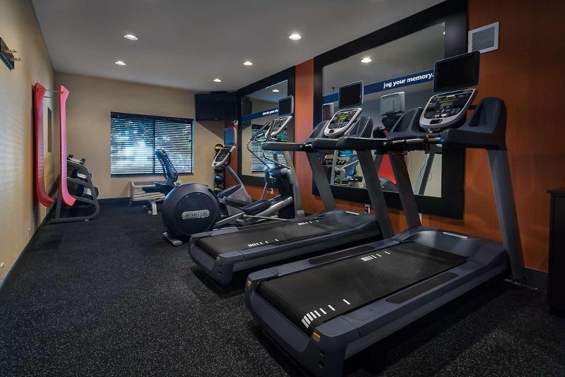 호텔 Hampton Inn Ft. Collins