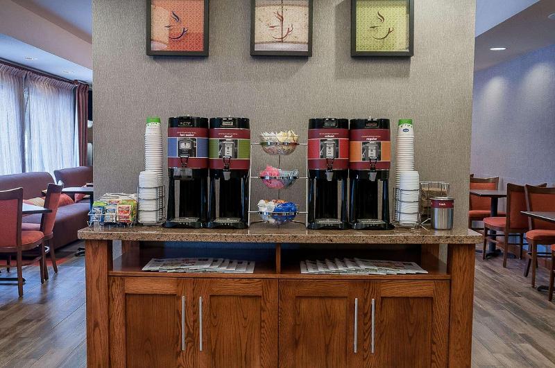 호텔 Hampton Inn Ft. Collins