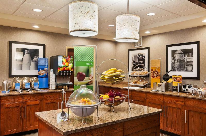 호텔 Hampton Inn Ft. Collins