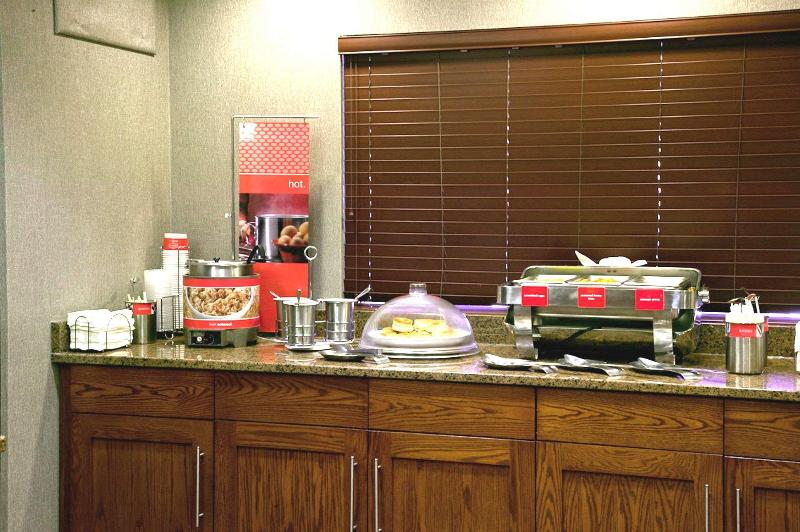 호텔 Hampton Inn Ft. Collins