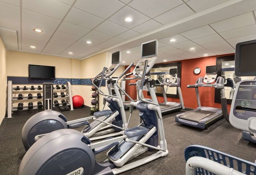 هتل Hampton Inn Fort Smith